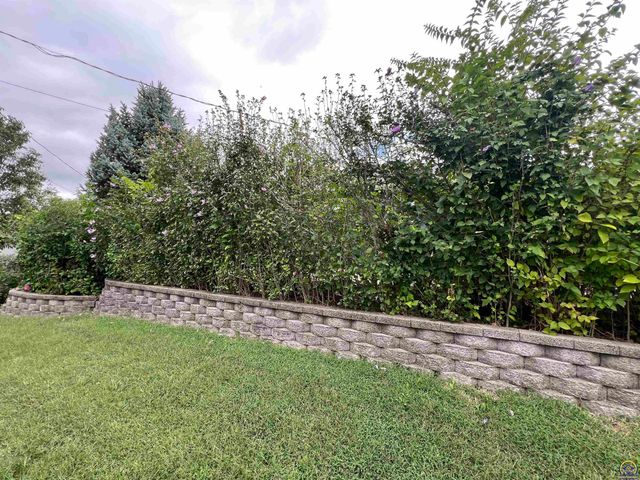 3531 SW Glendale DR, Topeka, KS 66614