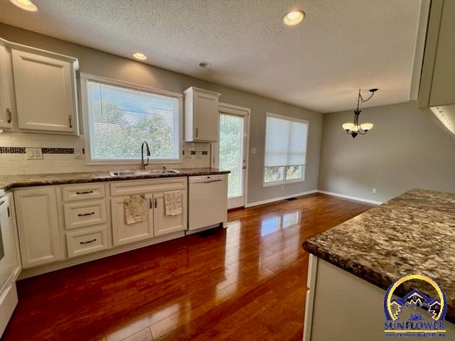3531 SW Glendale DR, Topeka, KS 66614
