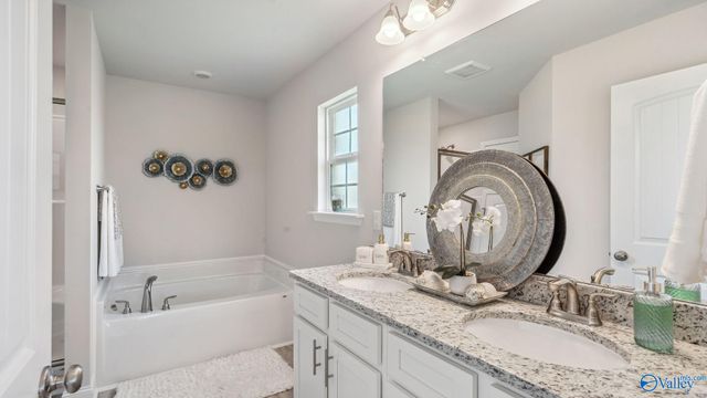 117 Ridgeland Trail, Huntsville, AL 35810