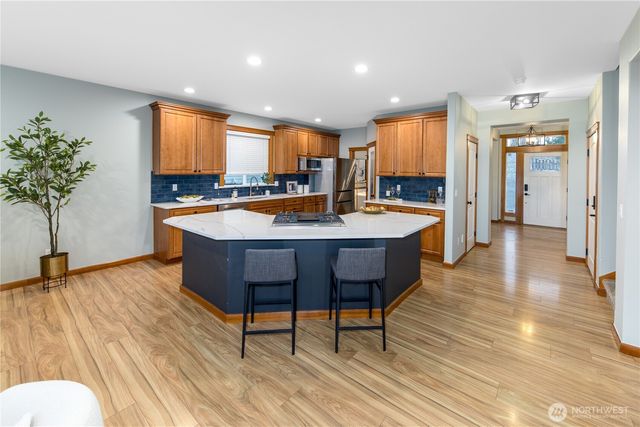 22737 se 269th Street, Maple Valley, WA 98038