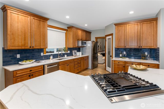 22737 se 269th Street, Maple Valley, WA 98038