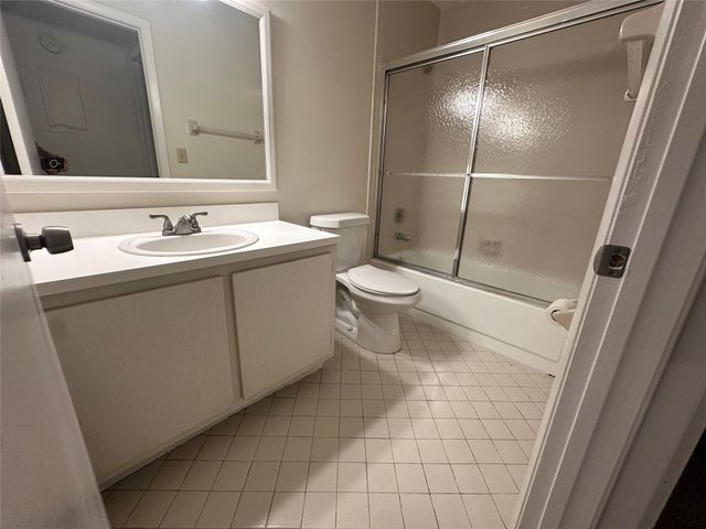3034 Coral Springs Dr 202, Coral Springs, FL 33065