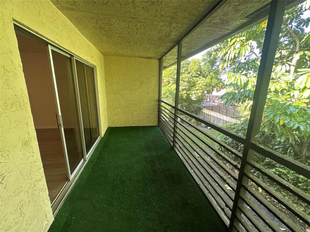 3034 Coral Springs Dr 202, Coral Springs, FL 33065