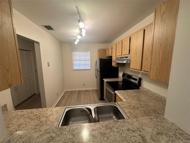 3034 Coral Springs Dr 202, Coral Springs, FL 33065