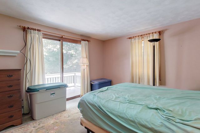 87 Squannacook Rd, Shirley, MA 01464