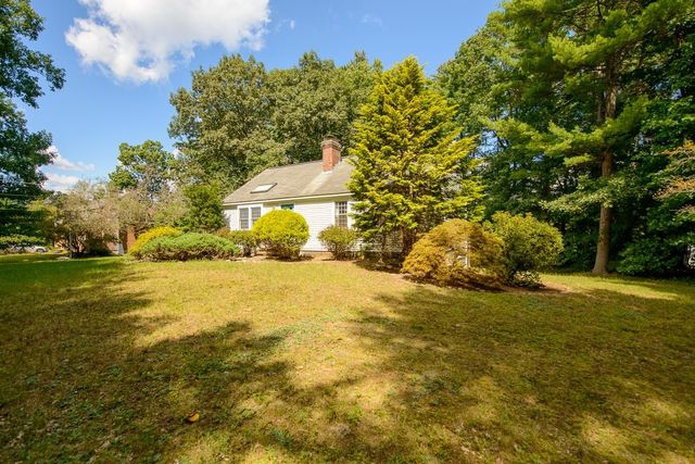 87 Squannacook Rd, Shirley, MA 01464