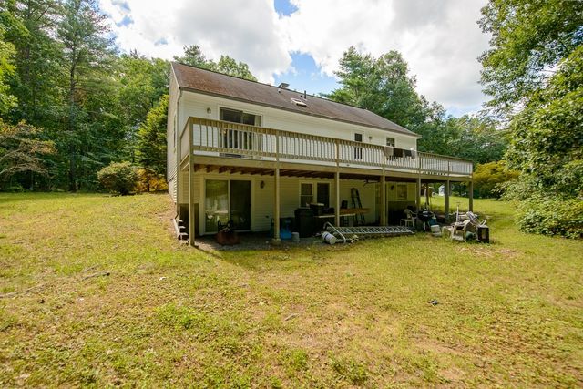 87 Squannacook Rd, Shirley, MA 01464