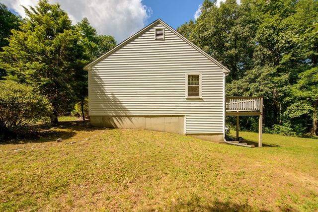 87 Squannacook Rd, Shirley, MA 01464