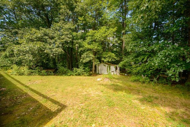 87 Squannacook Rd, Shirley, MA 01464