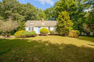 87 Squannacook Rd, Shirley, MA 01464