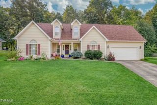 620 Glen Oaks Place, Johnson City, TN 37615