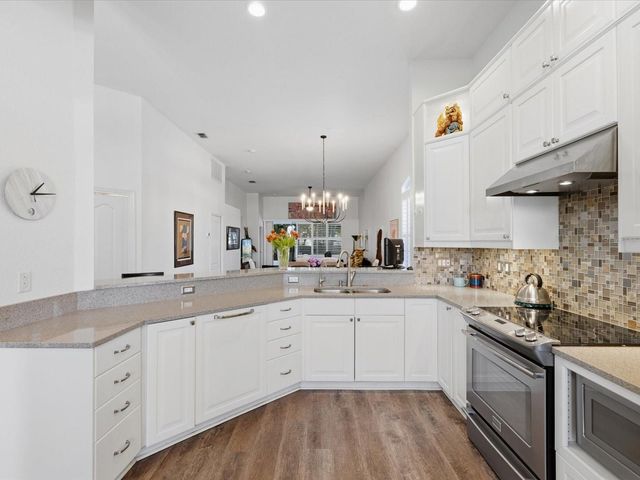 884 MICHELE CIRCLE, Dunedin, FL 34698