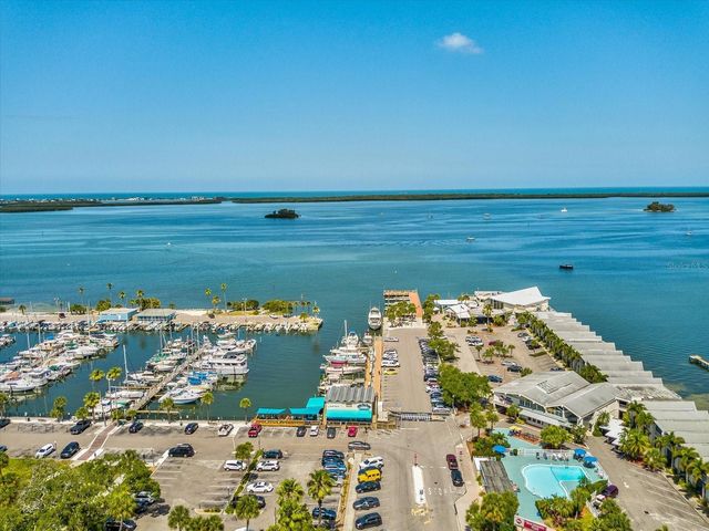 884 MICHELE CIRCLE, Dunedin, FL 34698