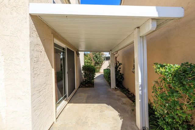 1144 Copper Lantern Ct, Modesto, CA 95355