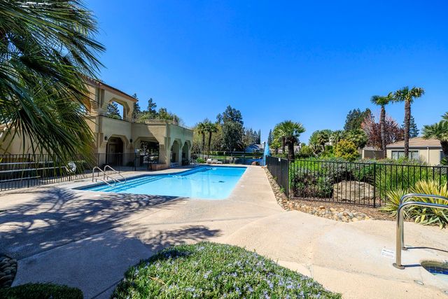 1144 Copper Lantern Ct, Modesto, CA 95355