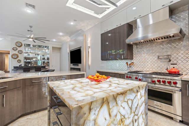 580 Carrot Wood Terrace, Plantation, FL 33324