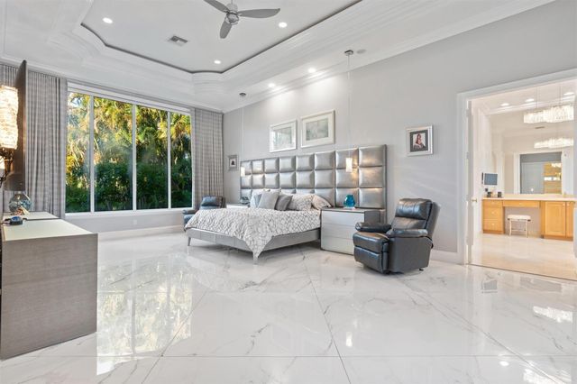 580 Carrot Wood Terrace, Plantation, FL 33324