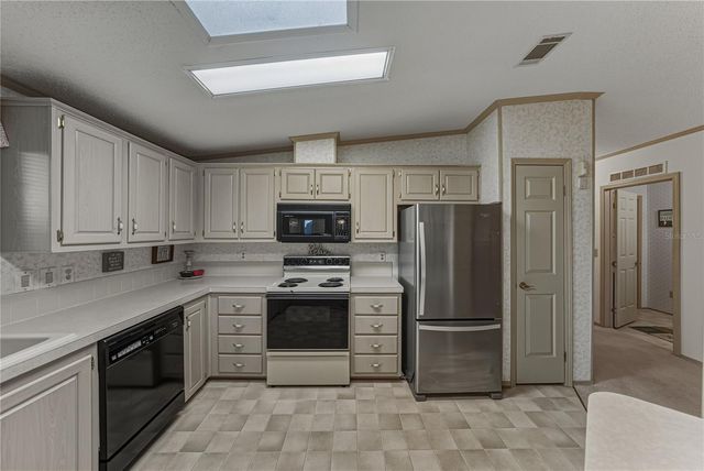 5146 NORTHSHORE DRIVE, Polk City, FL 33868