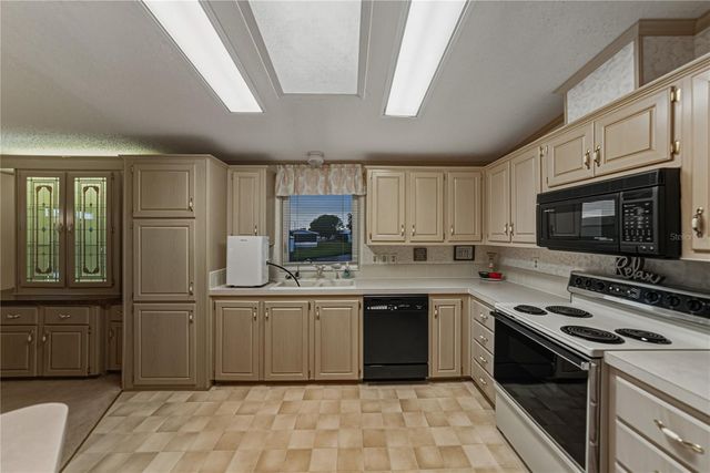 5146 NORTHSHORE DRIVE, Polk City, FL 33868