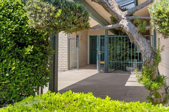 713 Elsey Street, Bakersfield, CA 93309