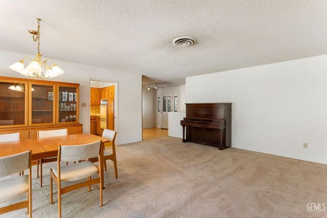 713 Elsey Street, Bakersfield, CA 93309