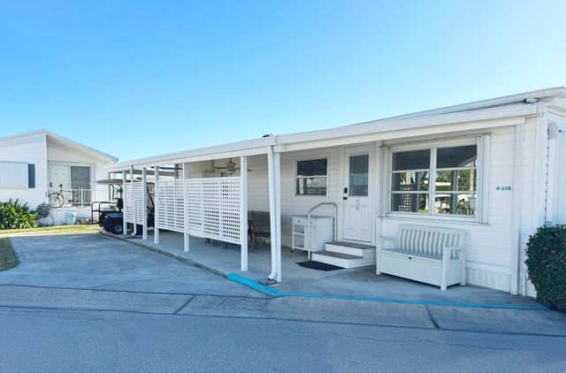 208 Flamingo Drive, Briny Breezes, FL 33435