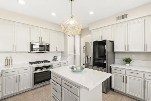 2609 Saddleback St, Chula Vista, CA 91914