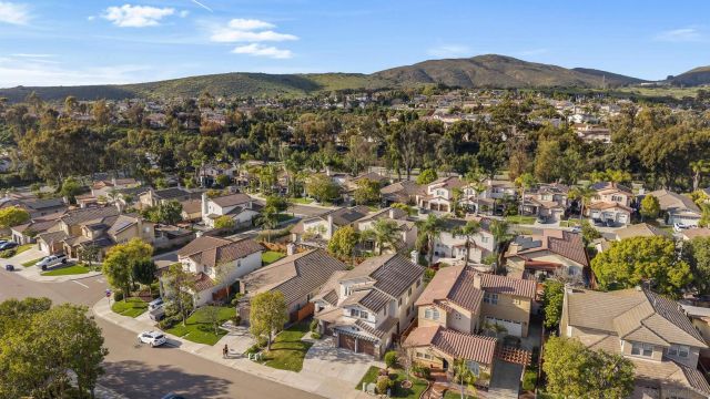 2609 Saddleback St, Chula Vista, CA 91914