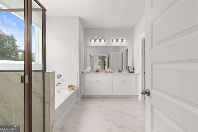 4114 Valleyview Court, Mcdonough, GA 30252