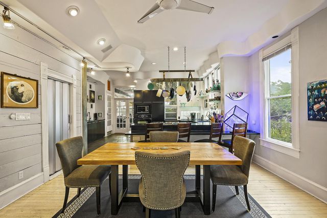 1007 E 8th ST, Austin, TX 78702