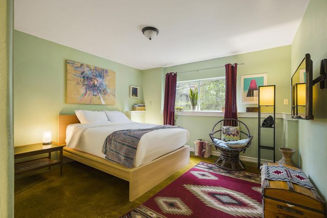 1007 E 8th ST, Austin, TX 78702