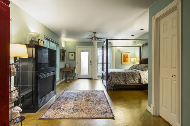 1007 E 8th ST, Austin, TX 78702