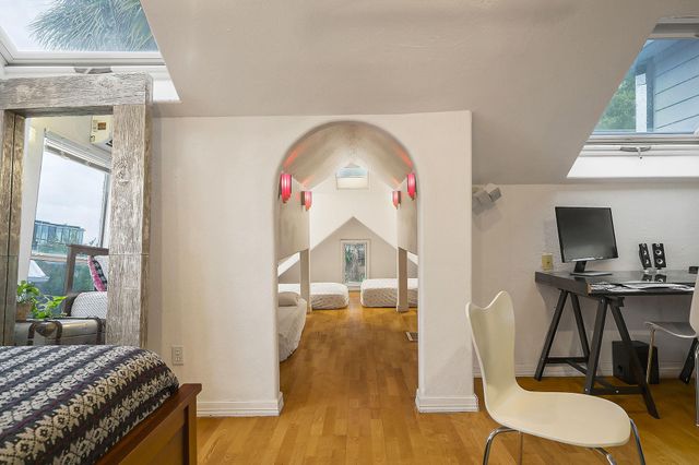 1007 E 8th ST, Austin, TX 78702