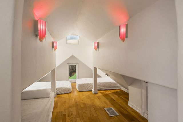 1007 E 8th ST, Austin, TX 78702