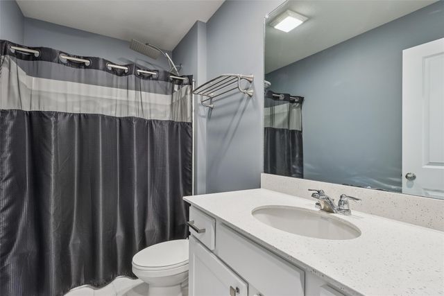 2202 Barry Drive, Adel, IA 50003