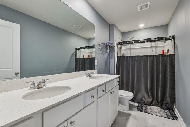 2202 Barry Drive, Adel, IA 50003