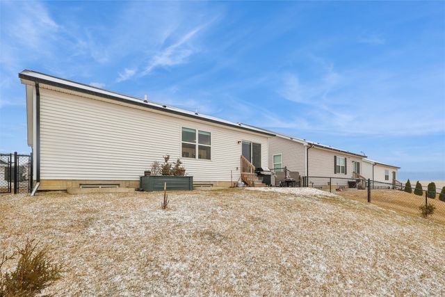 2202 Barry Drive, Adel, IA 50003