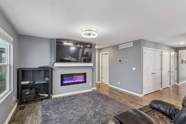 2202 Barry Drive, Adel, IA 50003