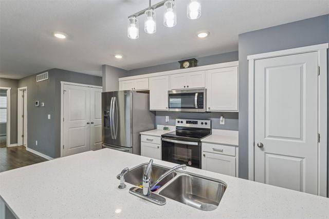 2202 Barry Drive, Adel, IA 50003