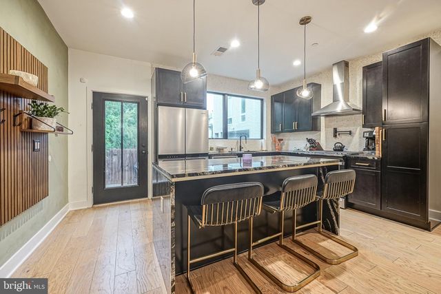 1109 EARL ST, Philadelphia, PA 19125