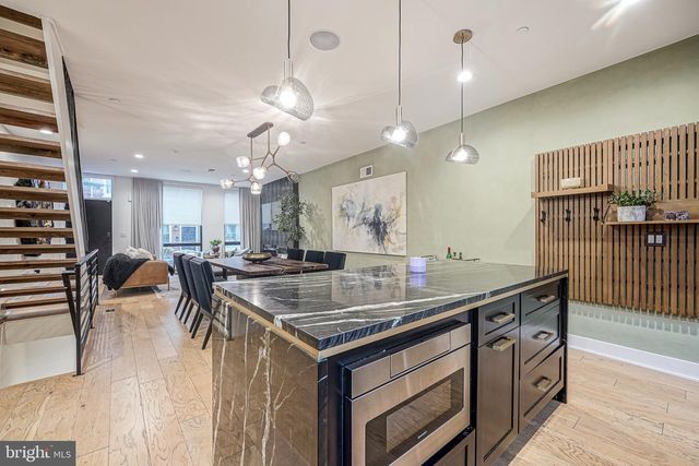 1109 EARL ST, Philadelphia, PA 19125