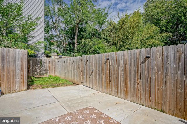 1109 EARL ST, Philadelphia, PA 19125