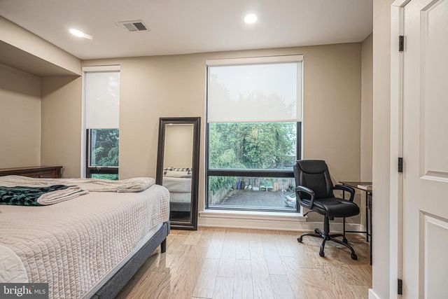 1109 EARL ST, Philadelphia, PA 19125