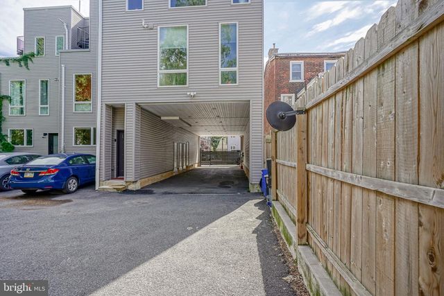 1109 EARL ST, Philadelphia, PA 19125