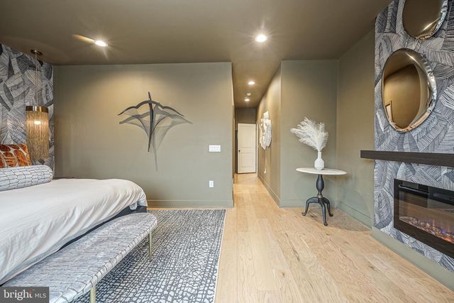 1109 EARL ST, Philadelphia, PA 19125
