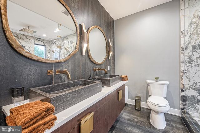 1109 EARL ST, Philadelphia, PA 19125