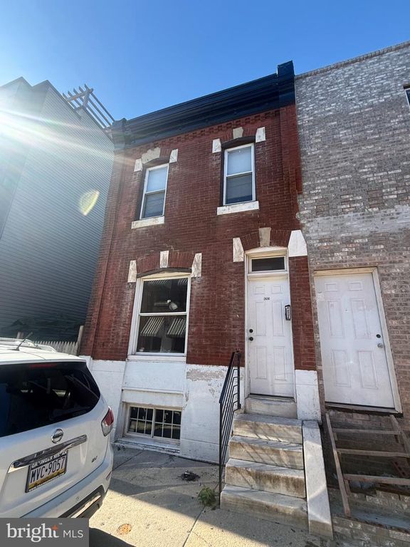 2630 EARP ST, PHILADELPHIA, PA 19146 — exterior