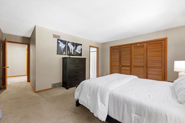 4532 W Ravine LANE, Brown Deer, WI 53223