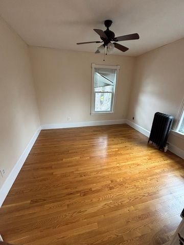 88 June St, Worcester, MA 01602