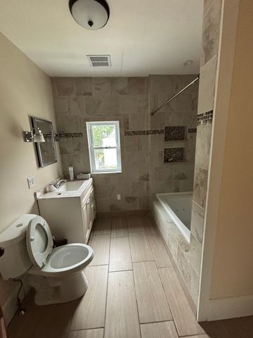 88 June St, Worcester, MA 01602